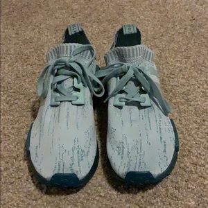 NWOT adidas teal nmd sneaker